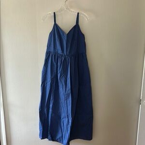Old Navy Navy Blue maxi dress, size medium. Excellent like new condition!